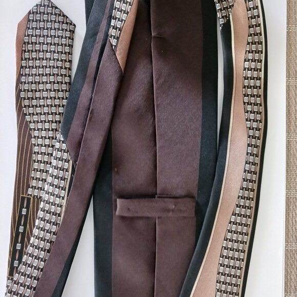 Unbranded Men's100% Silk Necktie Made in Italy Formal Business Casual Brown 60" - Picture 3 of 6